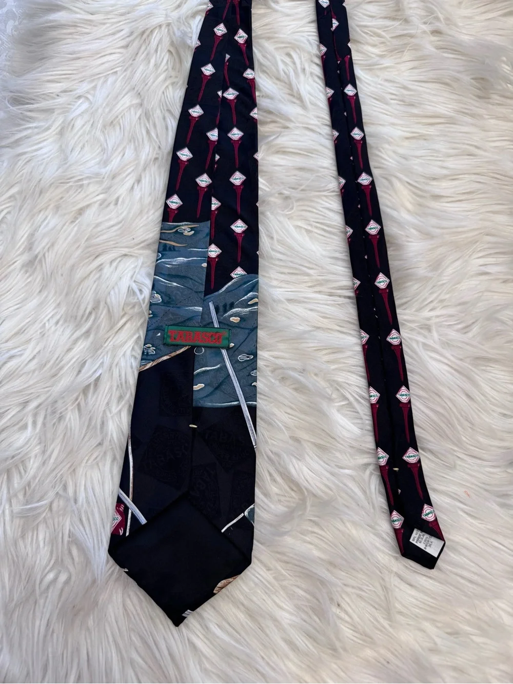 Tabasco Hot Sauce Golf Course Clubs Silk Tie Old Money Preppy Dapper Novelty Dad